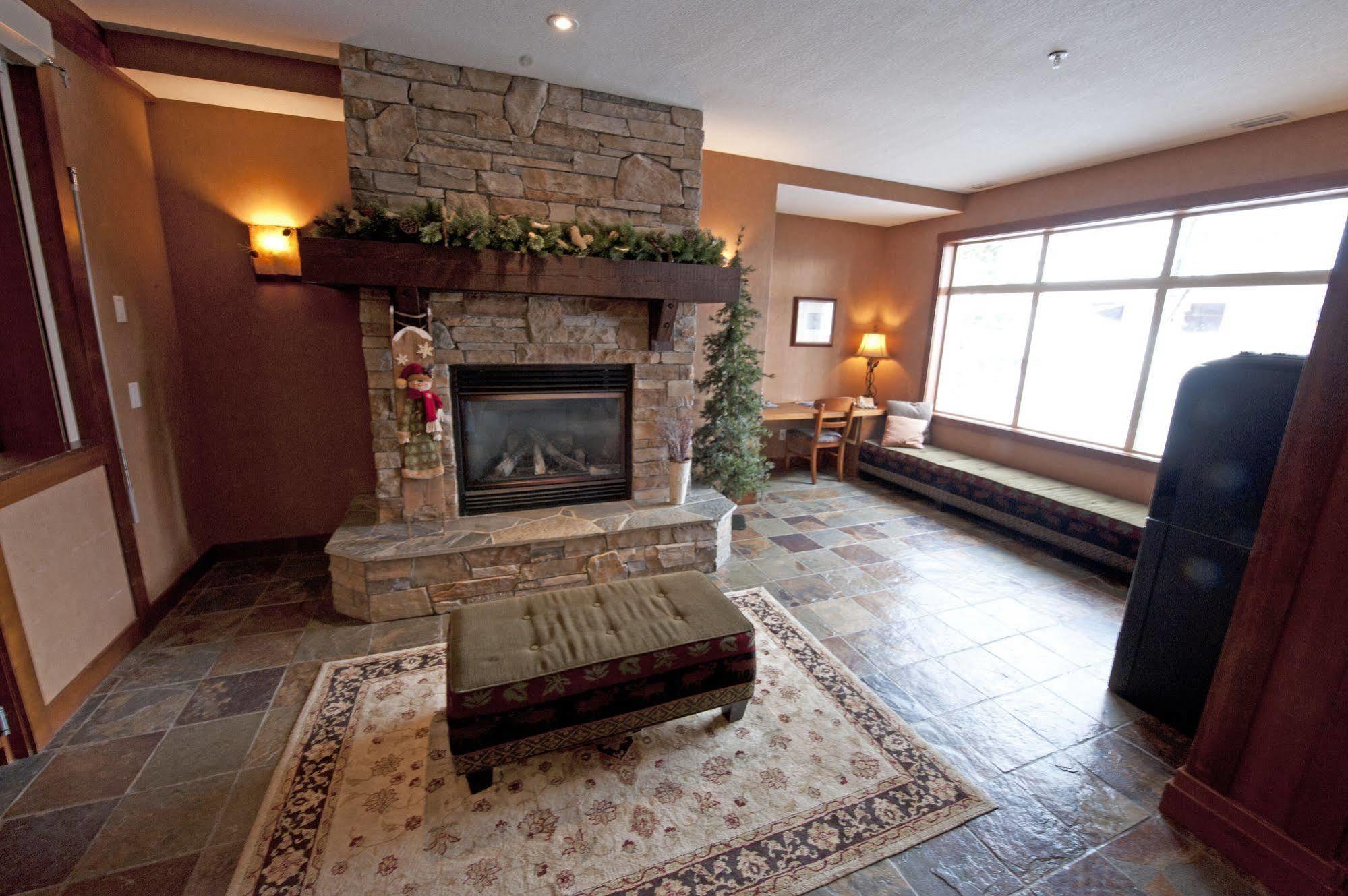 Sundance Resort Big White Ski Resort Ngoại thất bức ảnh
